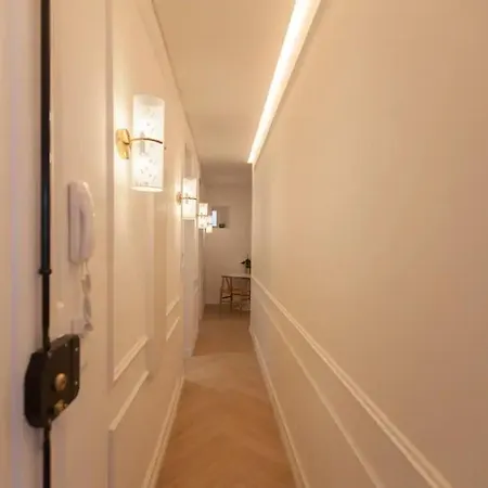Serene T1 In Lapa With Ac And Private Patio Daire