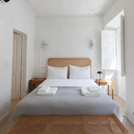 Serene T1 In Lapa With Ac And Private Patio アパート